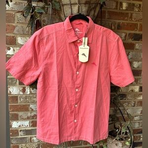 Tommy Bahama NWT size medium short sleeve sport shirt. 100% cotton